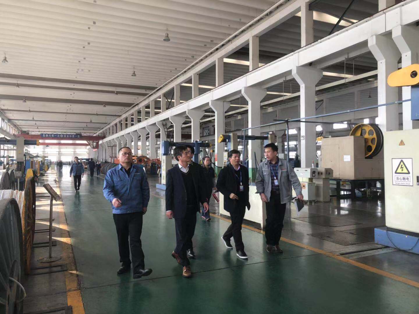 参观电缆.jpg NG大舞台-有梦你就来 -致力于新媒体舞台视觉艺术创作整案服务