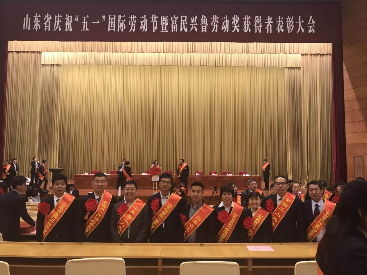NG大舞台-有梦你就来 -致力于新媒体舞台视觉艺术创作整案服务