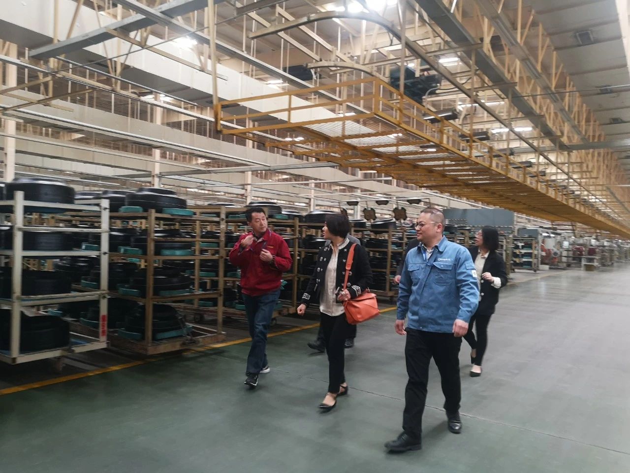 微信图片_20190505145358.jpg NG大舞台-有梦你就来 -致力于新媒体舞台视觉艺术创作整案服务