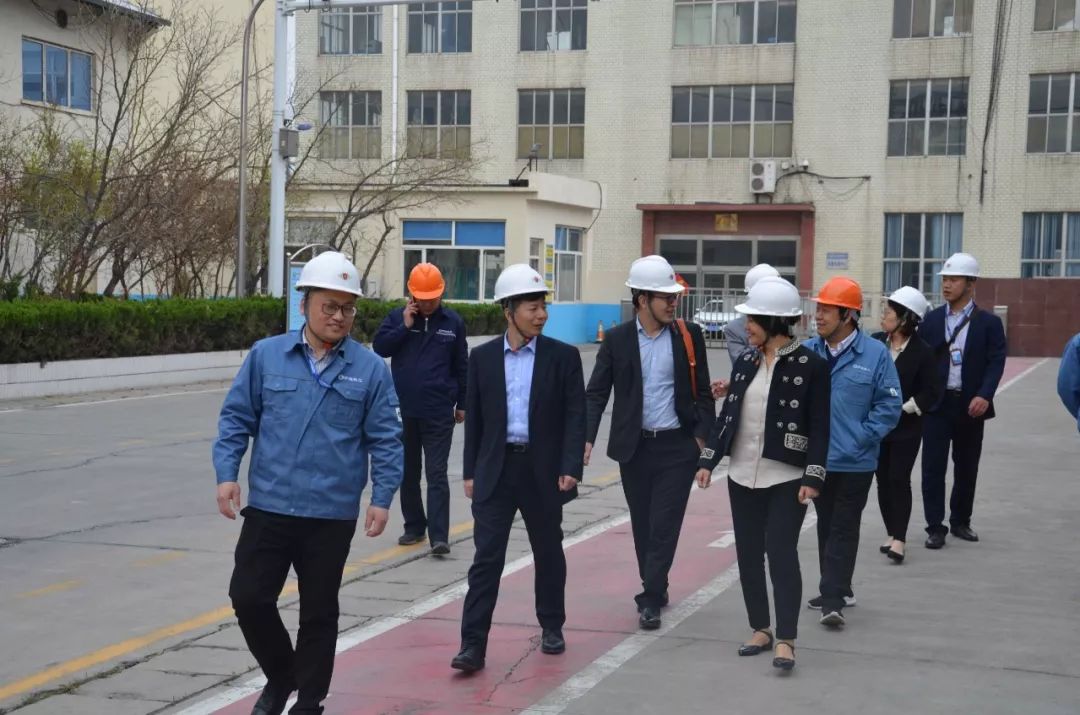 微信图片_20190505145341.jpg NG大舞台-有梦你就来 -致力于新媒体舞台视觉艺术创作整案服务