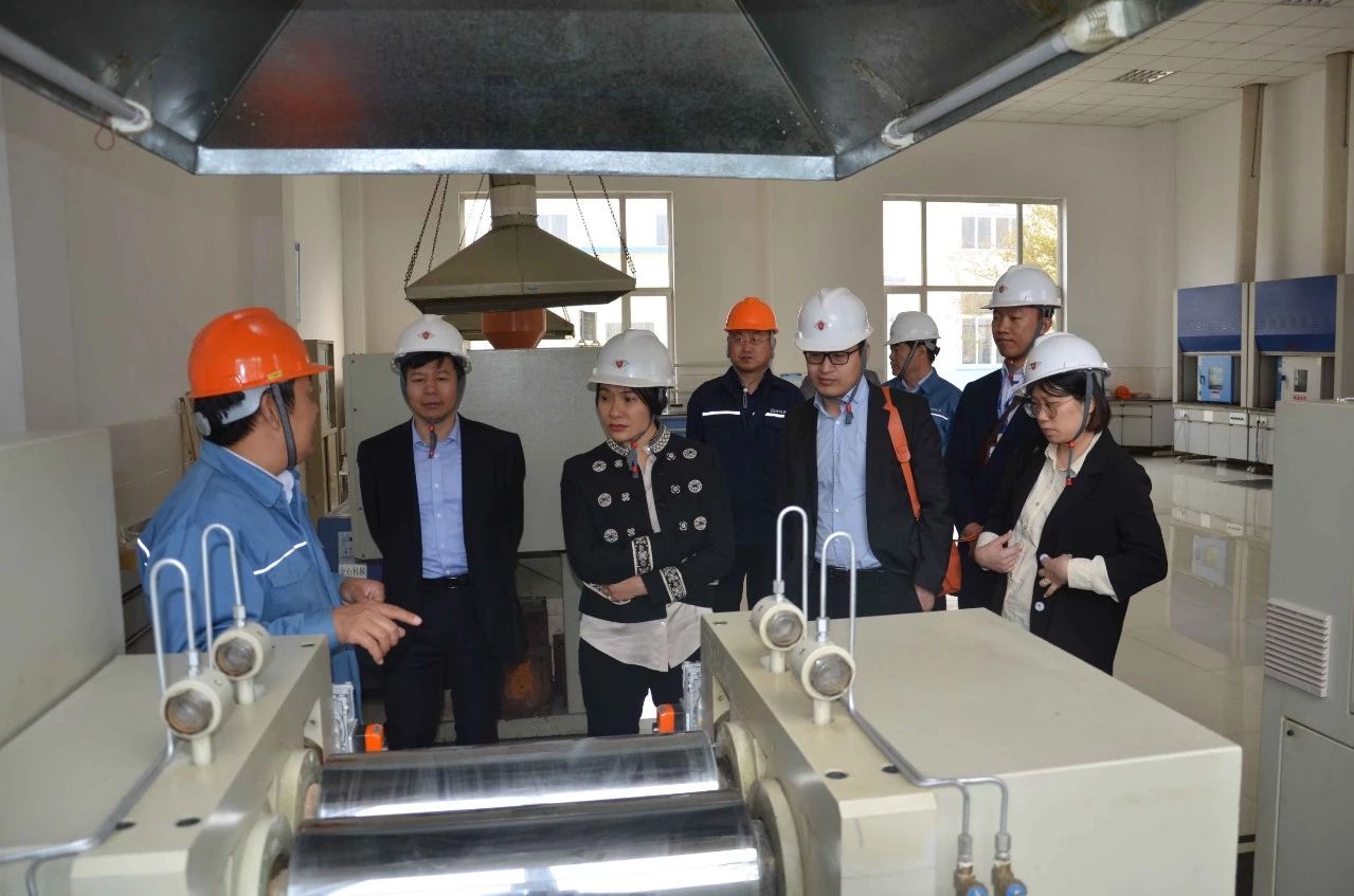 微信图片_20190505145401.jpg NG大舞台-有梦你就来 -致力于新媒体舞台视觉艺术创作整案服务