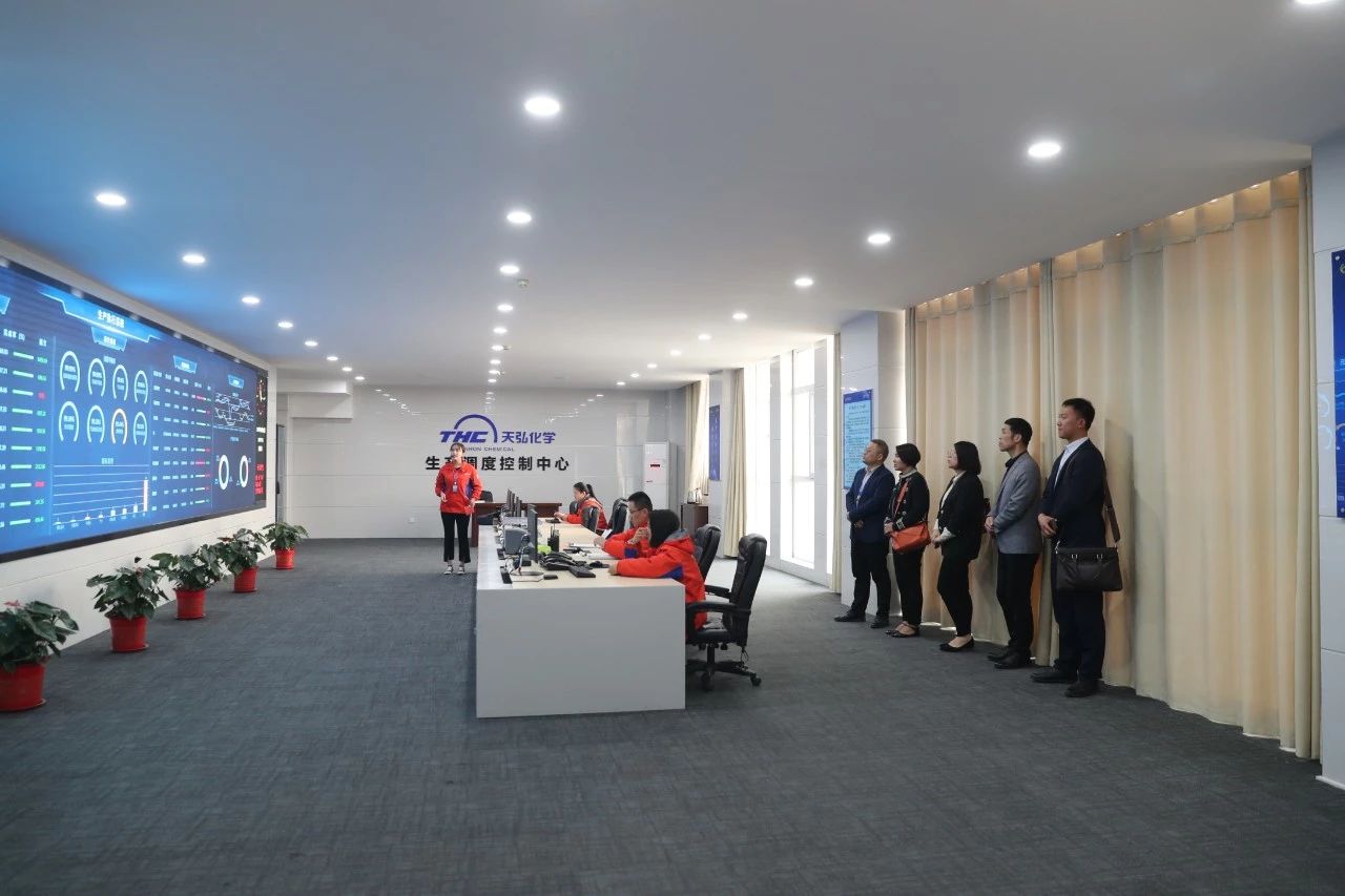 微信图片_20190505145355.jpg NG大舞台-有梦你就来 -致力于新媒体舞台视觉艺术创作整案服务