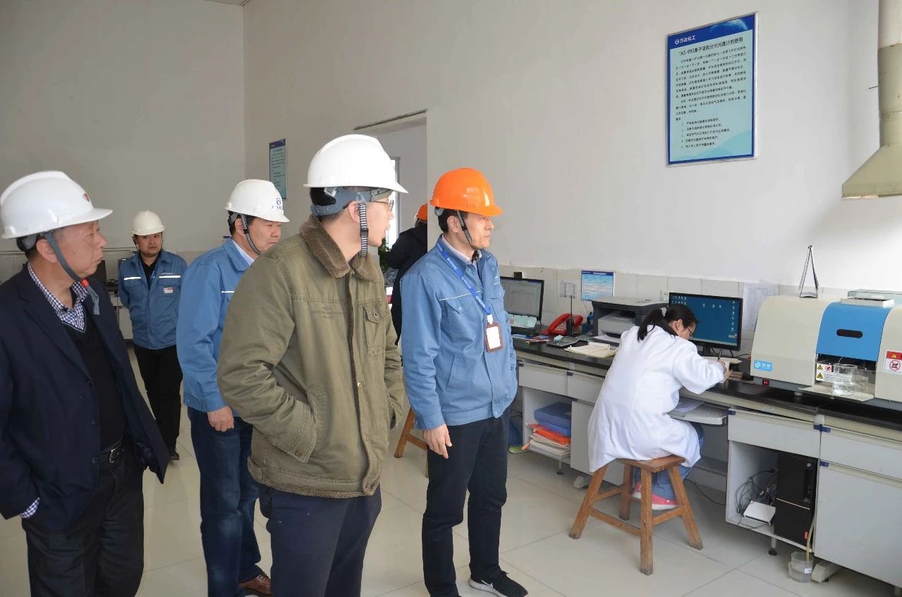 微信图片_20190505095620.jpg NG大舞台-有梦你就来 -致力于新媒体舞台视觉艺术创作整案服务