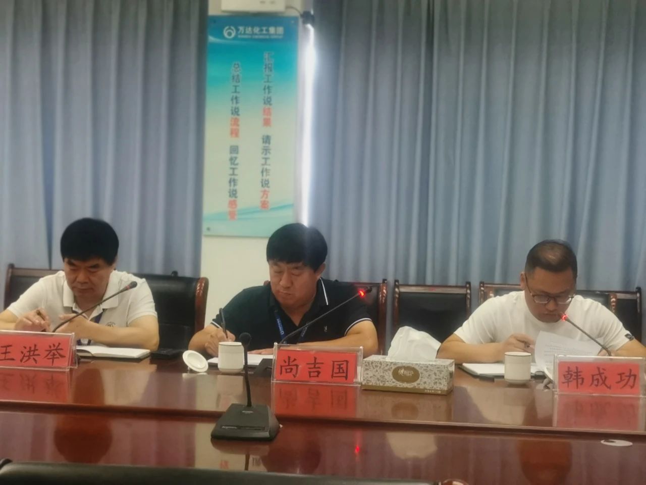 微信图片_20201103145929.jpg NG大舞台-有梦你就来 -致力于新媒体舞台视觉艺术创作整案服务