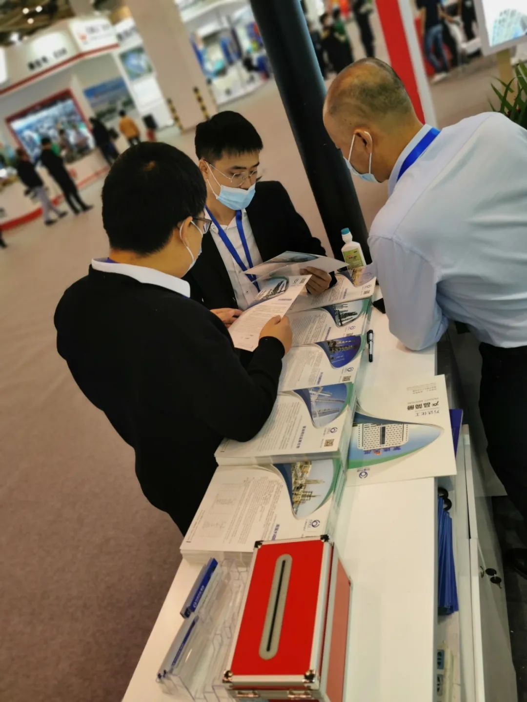 微信图片_20211112170021.jpg NG大舞台-有梦你就来 -致力于新媒体舞台视觉艺术创作整案服务
